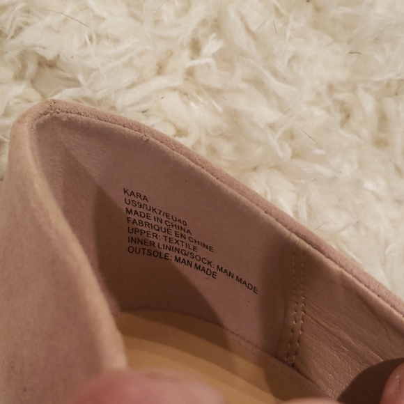 Size 9 Blush Heels - Picture 2 of 4